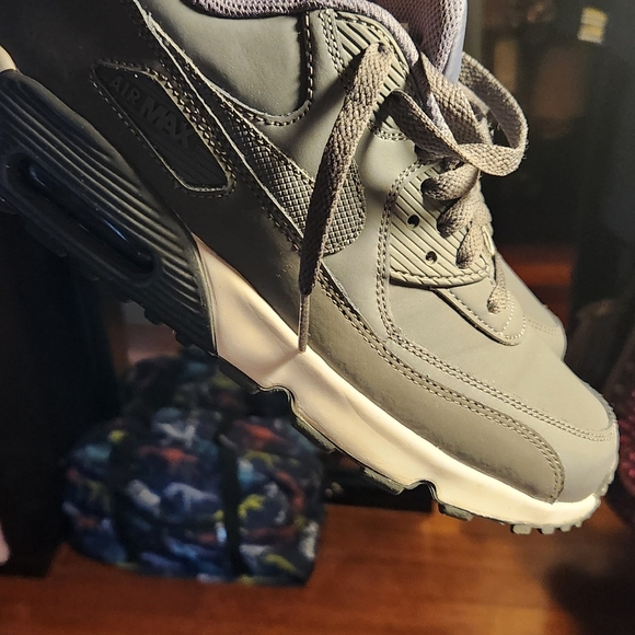 Nike Air Max 90 - Picture 10 of 16